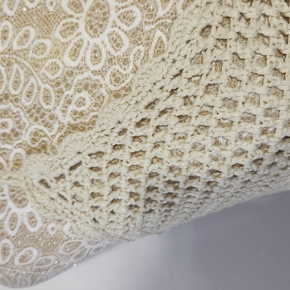 Halter Top Women's Size XL Cream Crochet Lace Open Weave Tie Back Lightweight - Picture 4 of 13